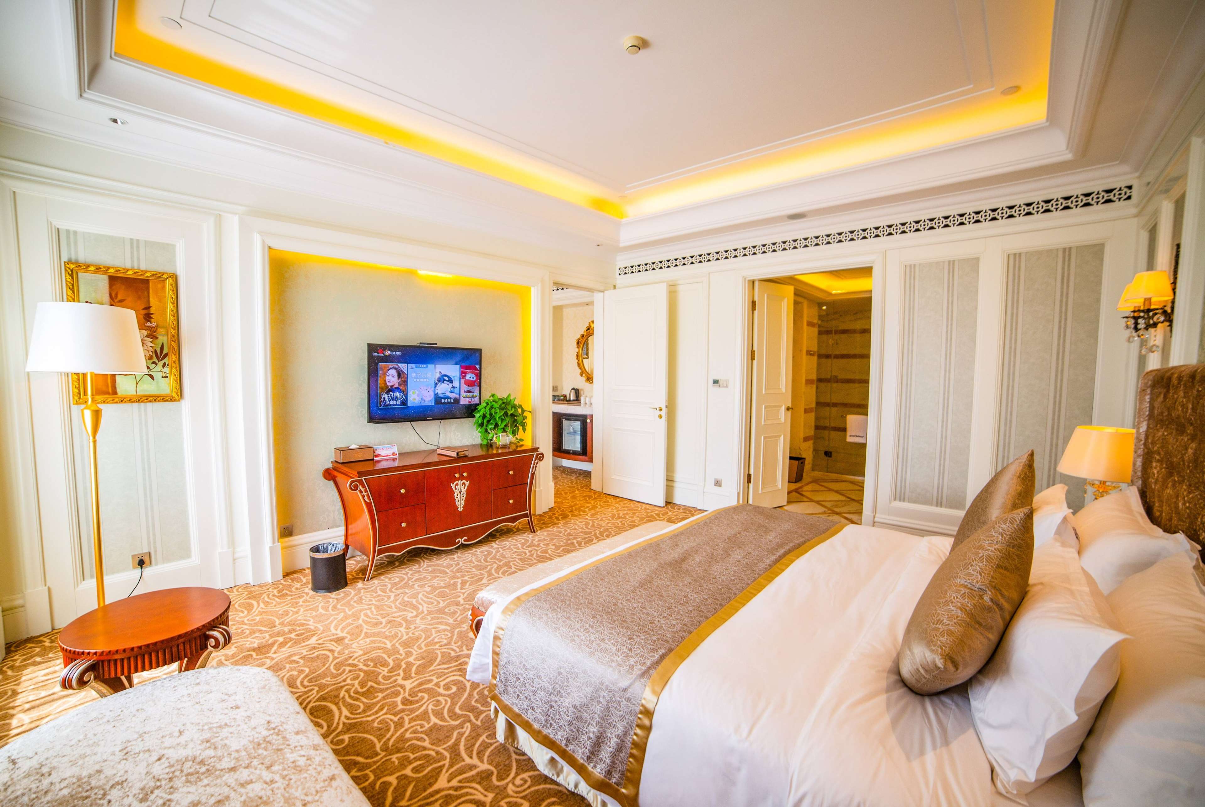 Howard Johnson by Wyndham Domando Plaza Wulanchabu