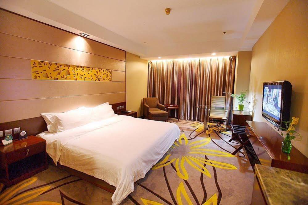Dalian Gladness Hotel