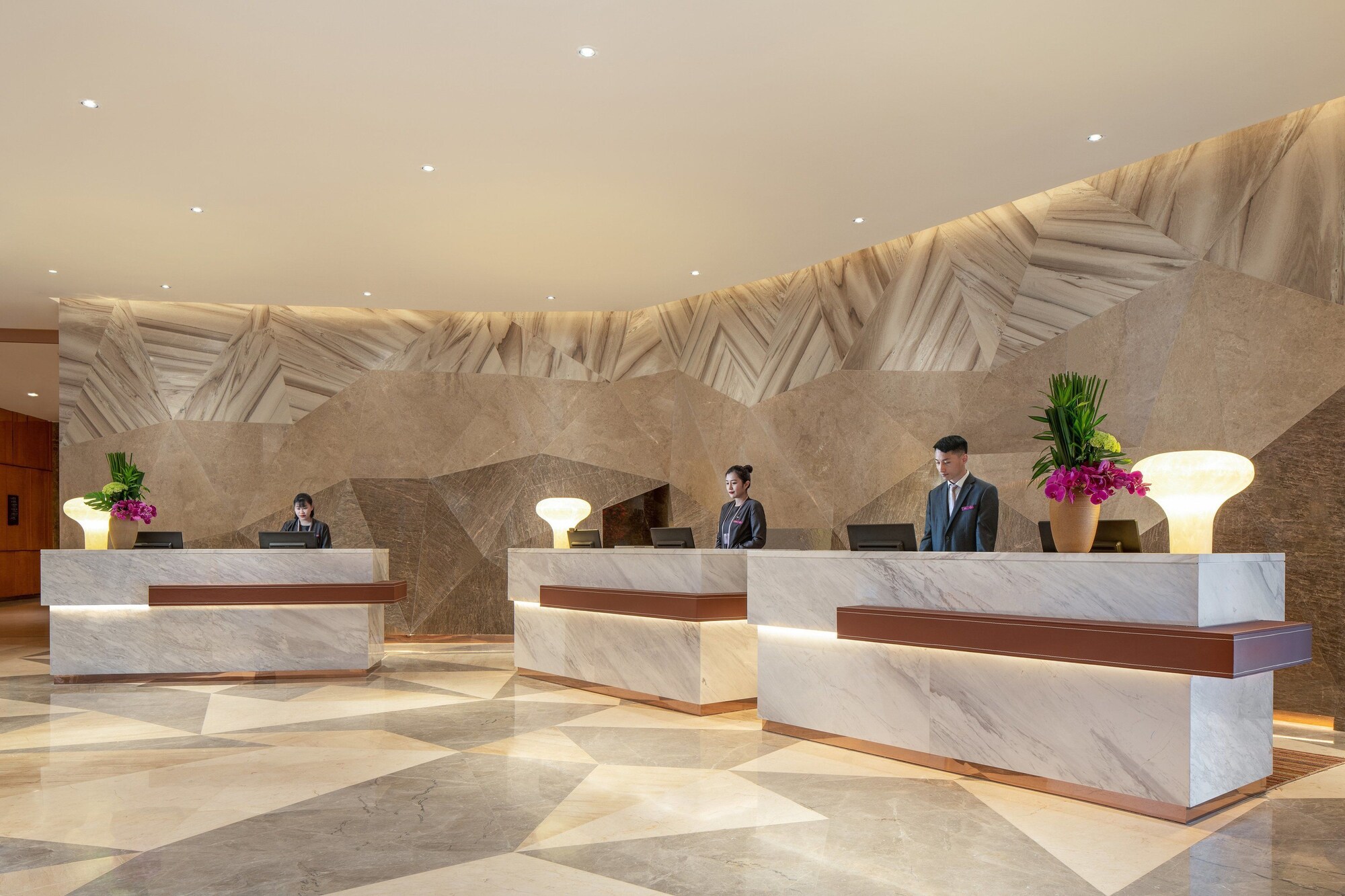 Crowne Plaza Dalian Sports Center