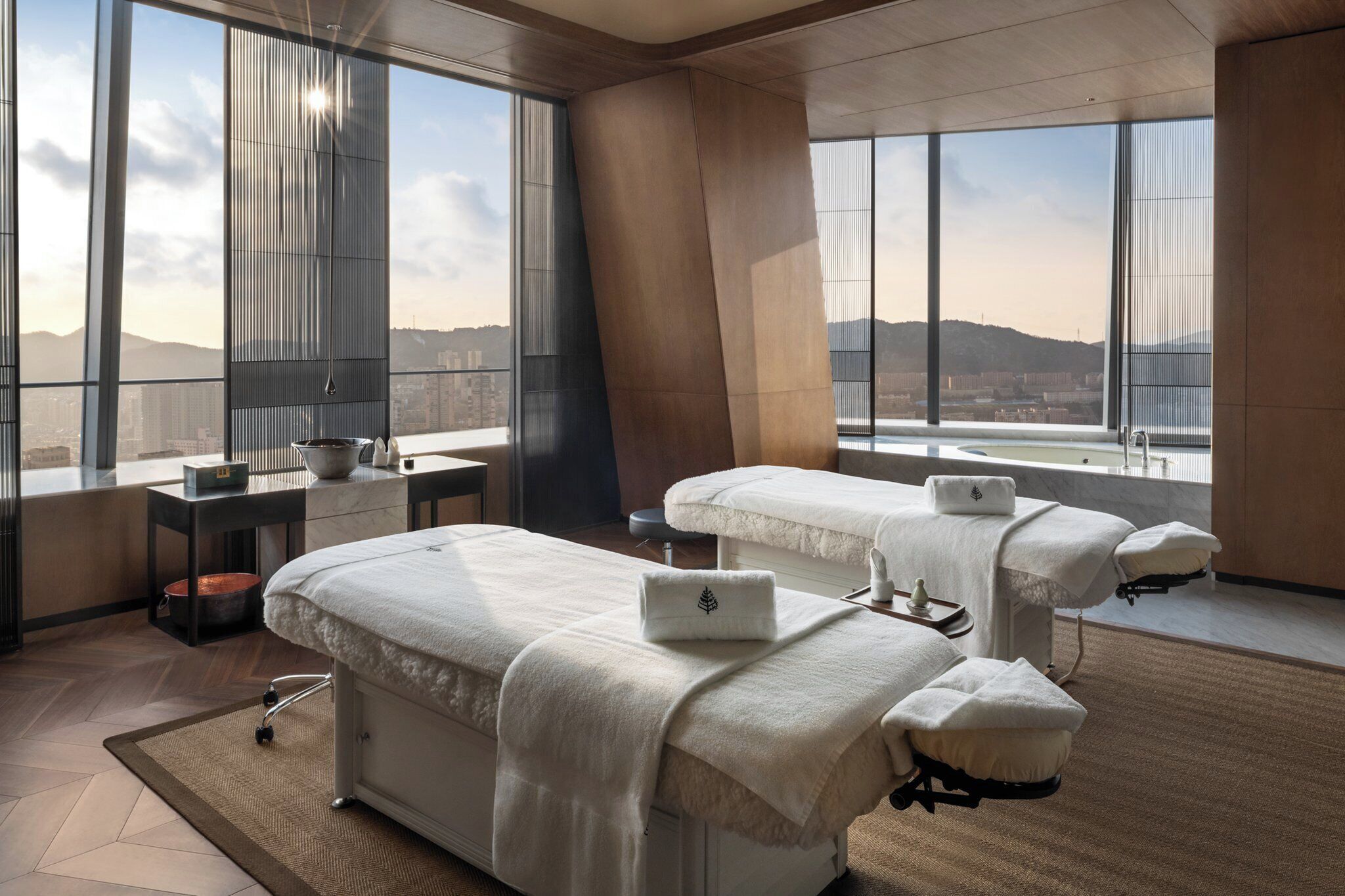 Four Seasons Hotel Dalian