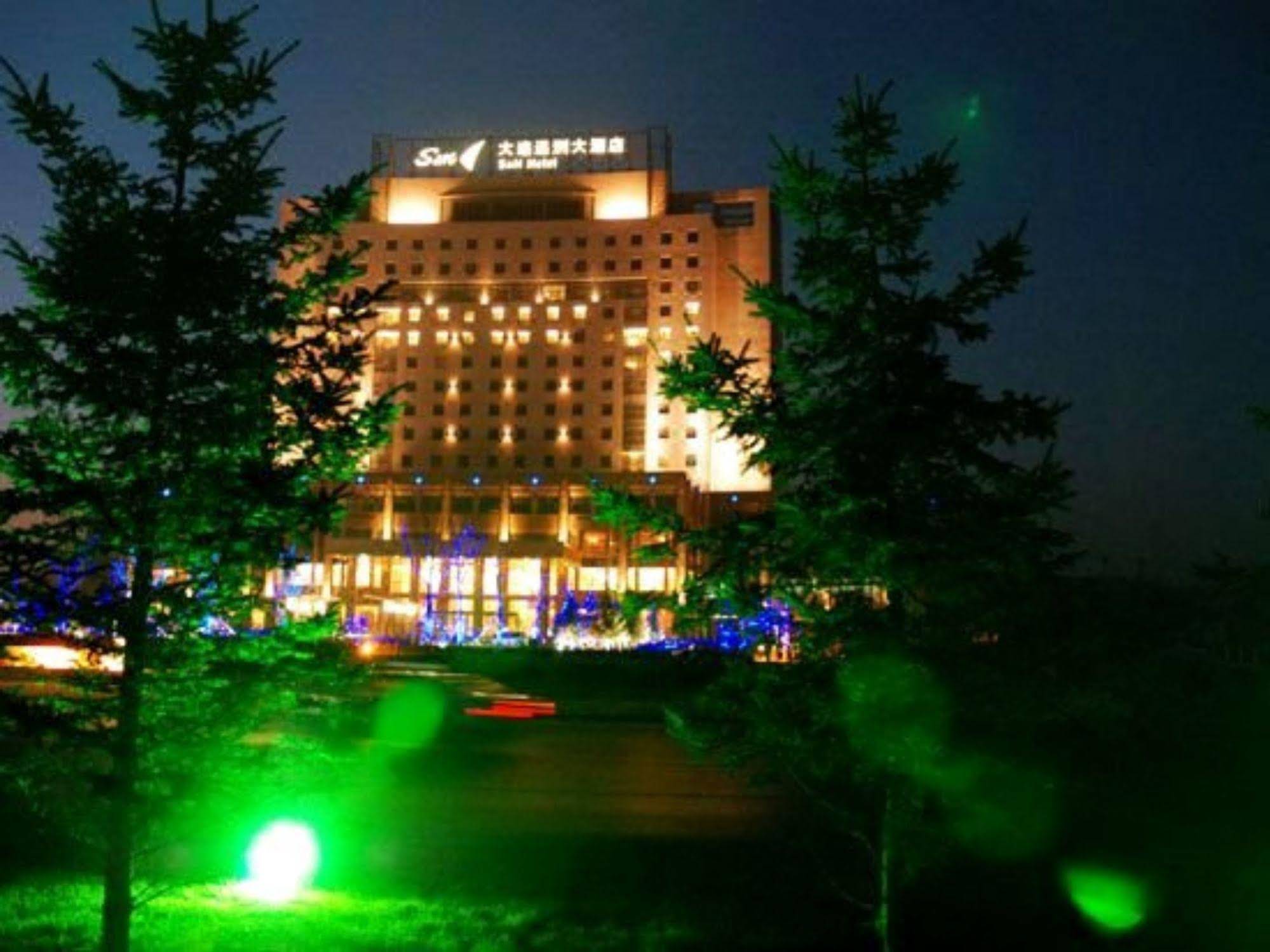 S&N Dalian Hotel