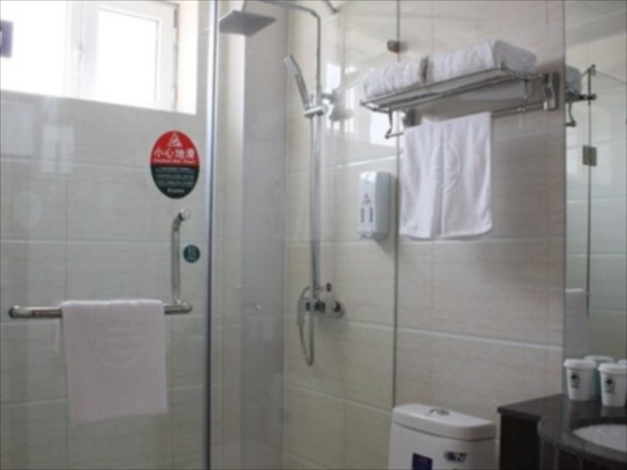 GreenTree Inn Heilongjiang Daqing Yuanwang Xihu Street Express Hotel
