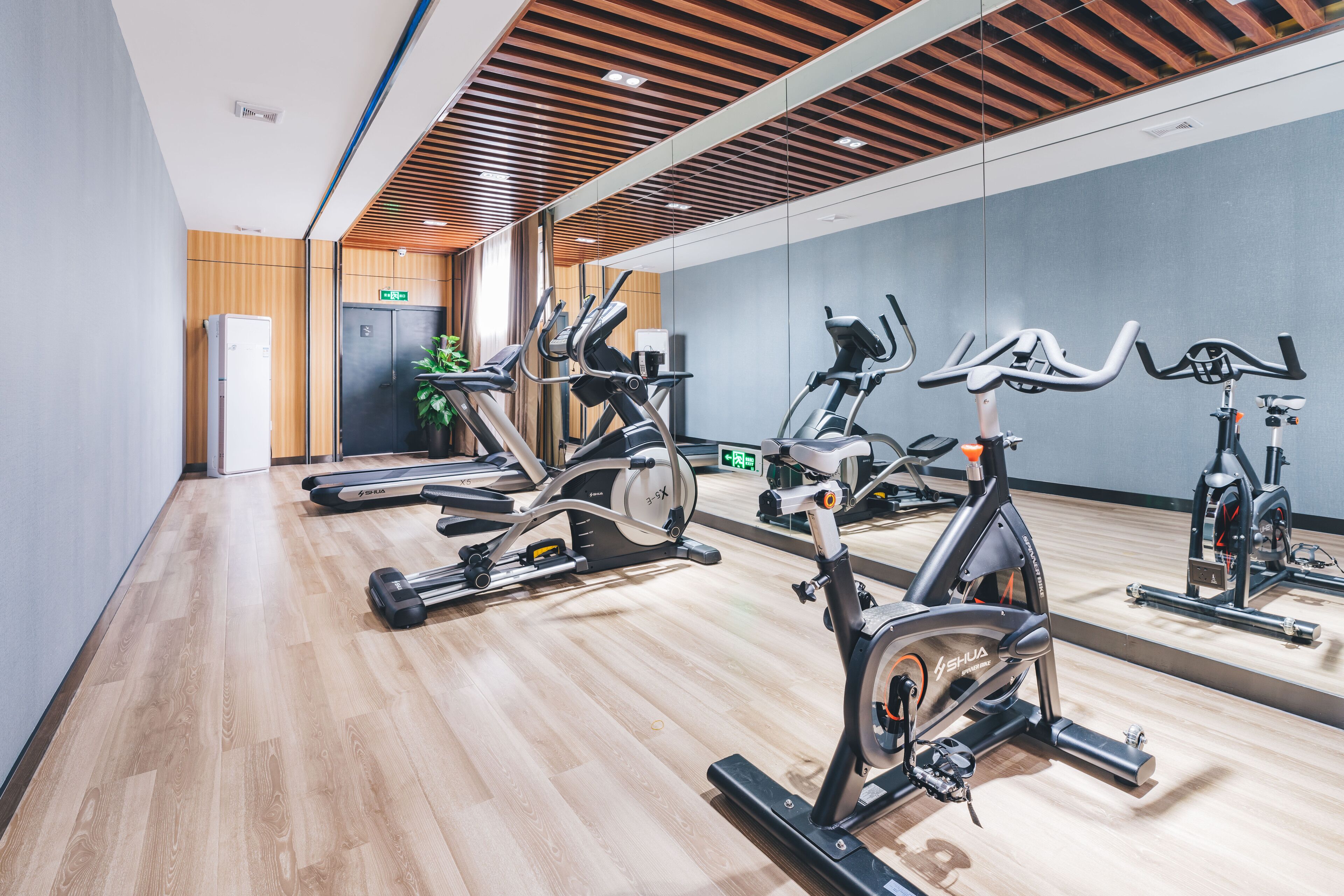 Atour Hotel Jinzhou Ave Airport Ningbo