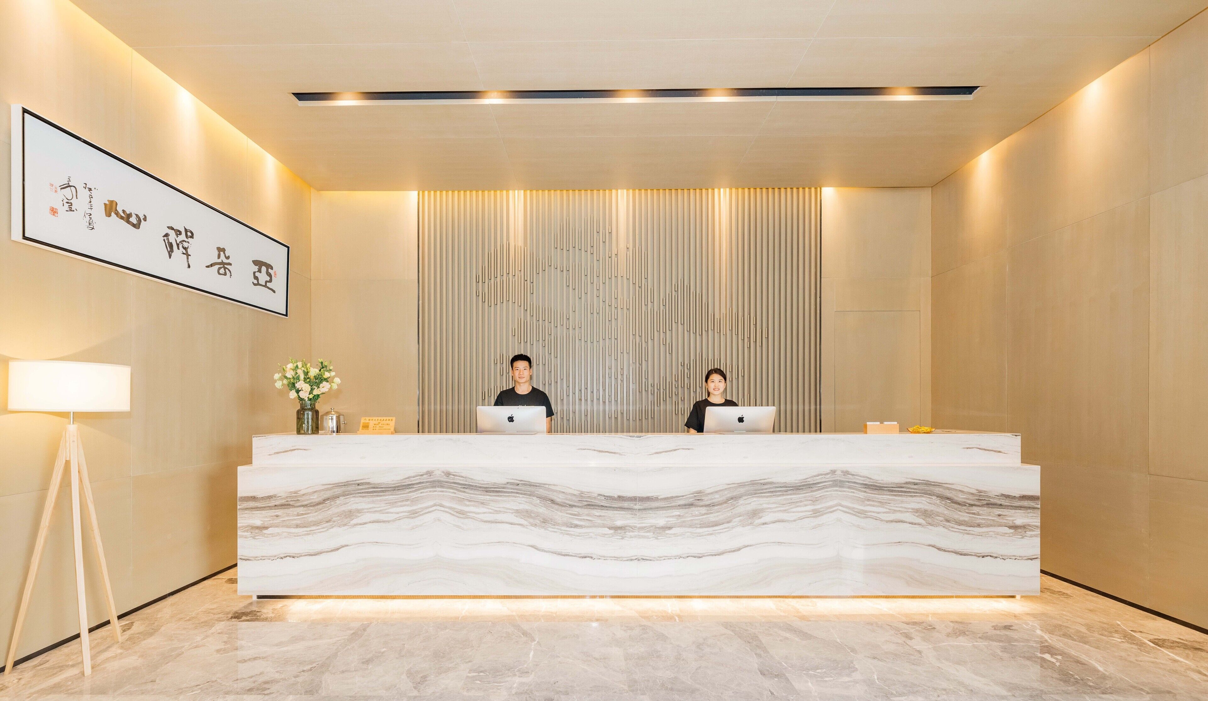 Atour Hotel Jinzhou Ave Airport Ningbo