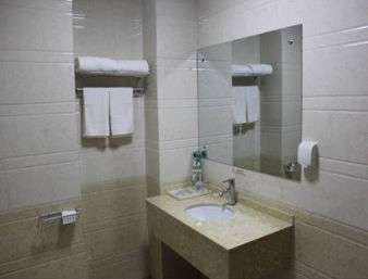 Super 8 by Wyndham Panjin Da Wa