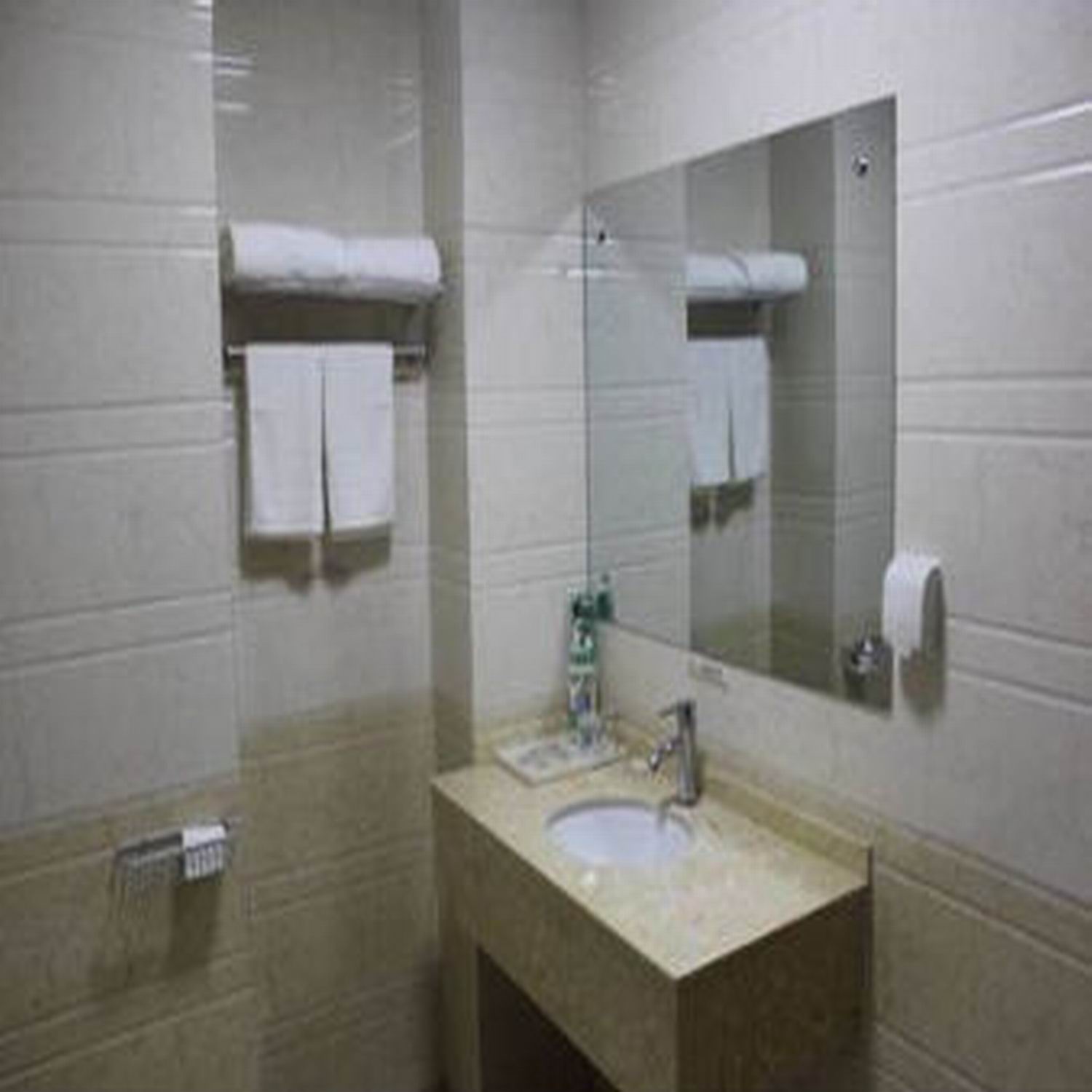 Super 8 by Wyndham Panjin Da Wa