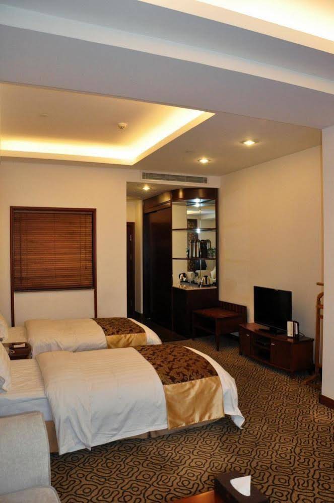 Liaoning Ningshan Hotel Shenyang North Railway Station