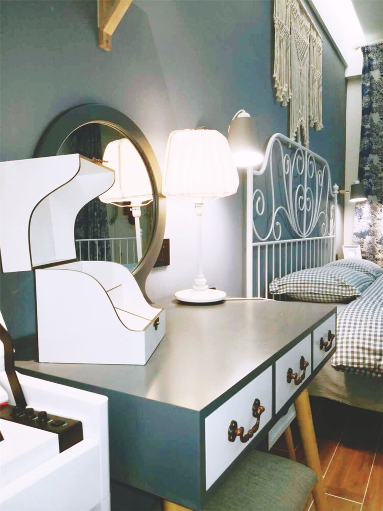 Bushe Apartment