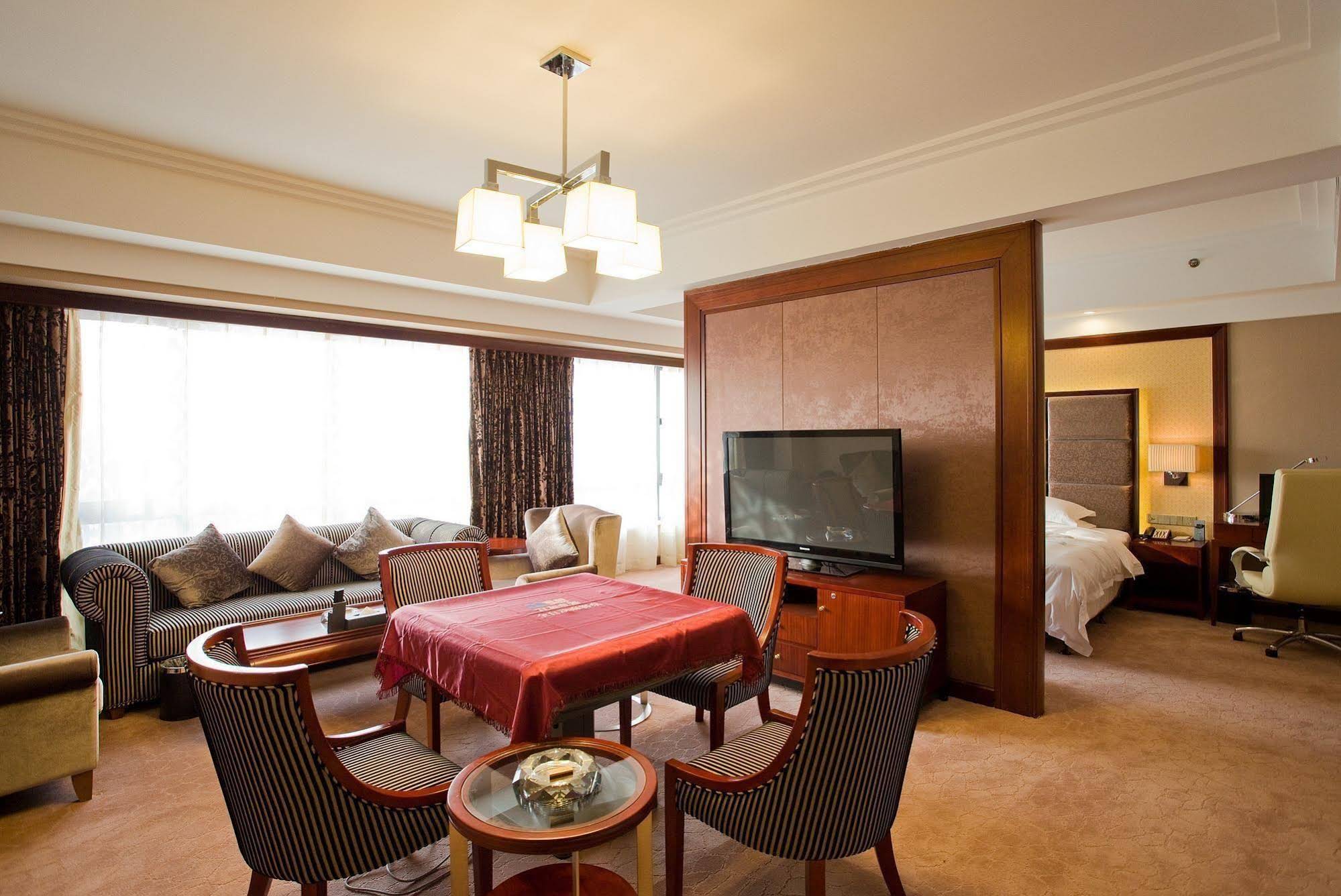 Jinlu International Hotel