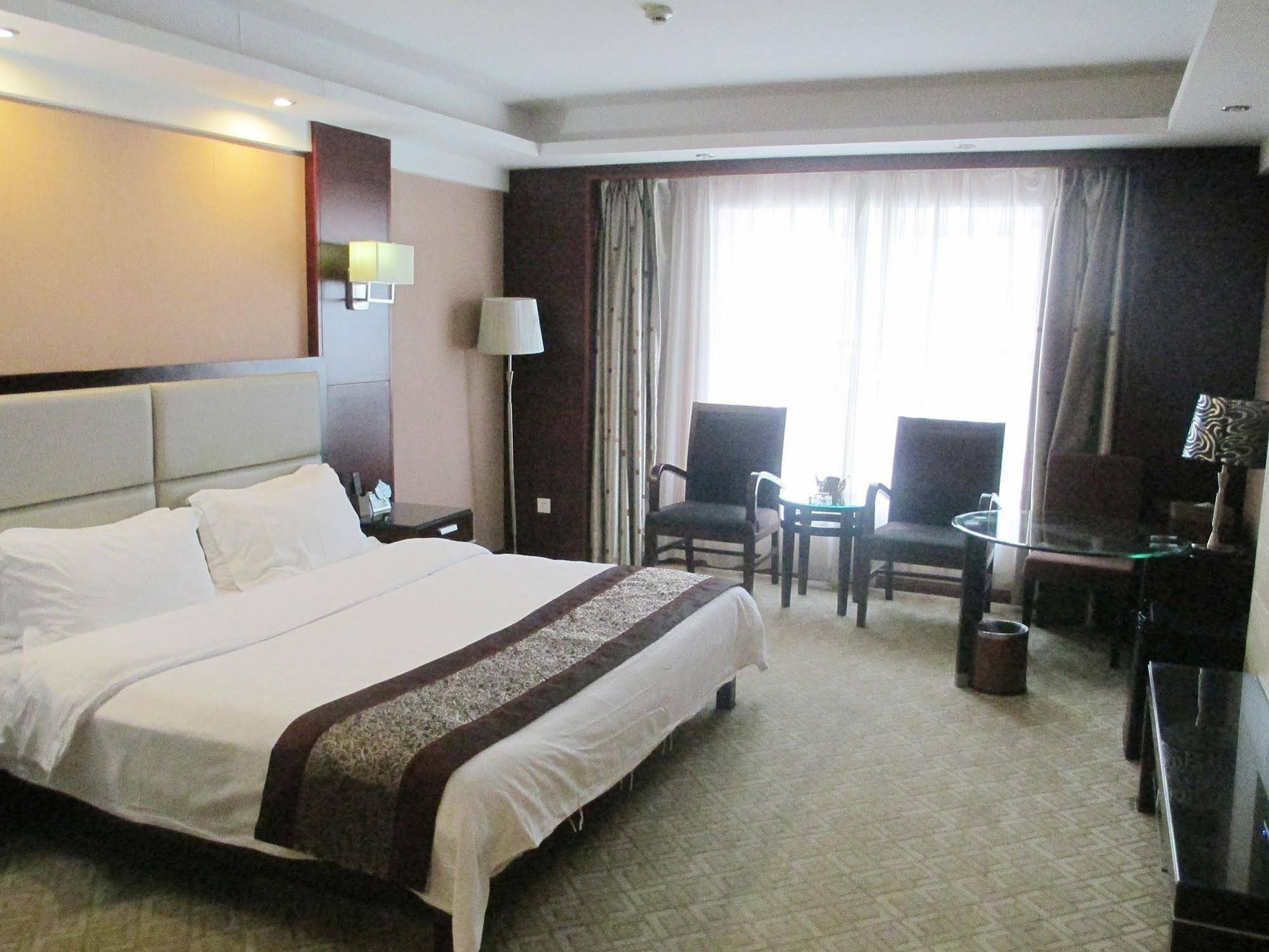 Mei Ao Si Le Hotel - Changsha