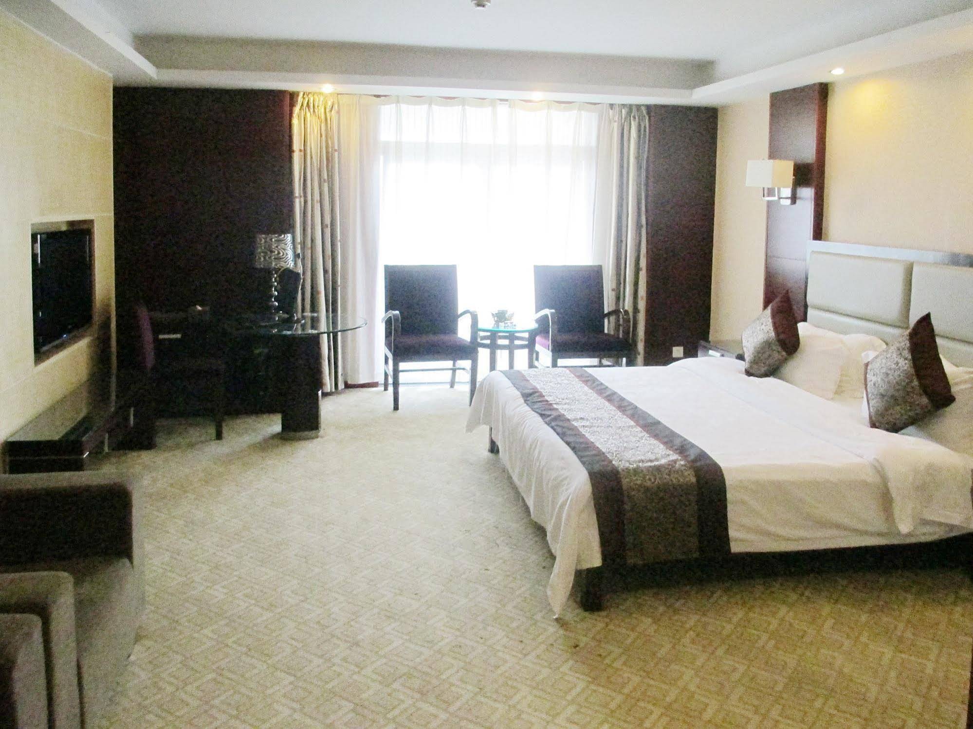 Mei Ao Si Le Hotel - Changsha