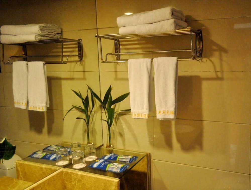 Mei Ao Si Le Hotel - Changsha