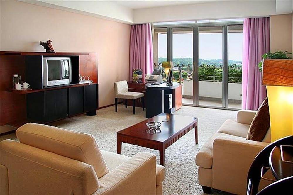 Preess Resort and Hotel