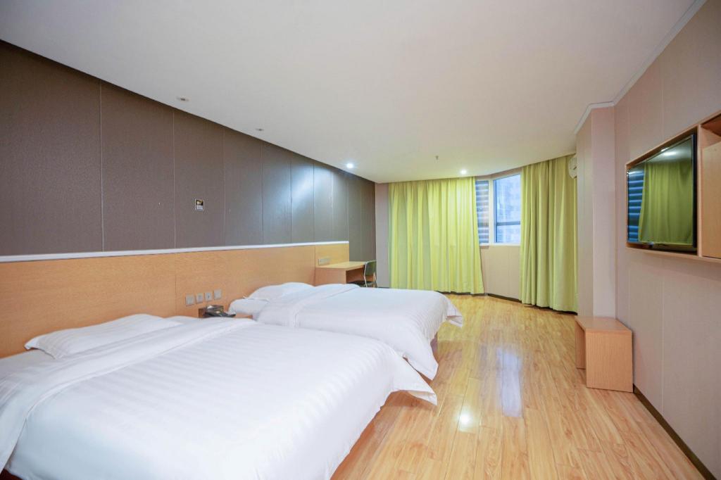 7 Days Inn Yunfu Luoding Central Branch