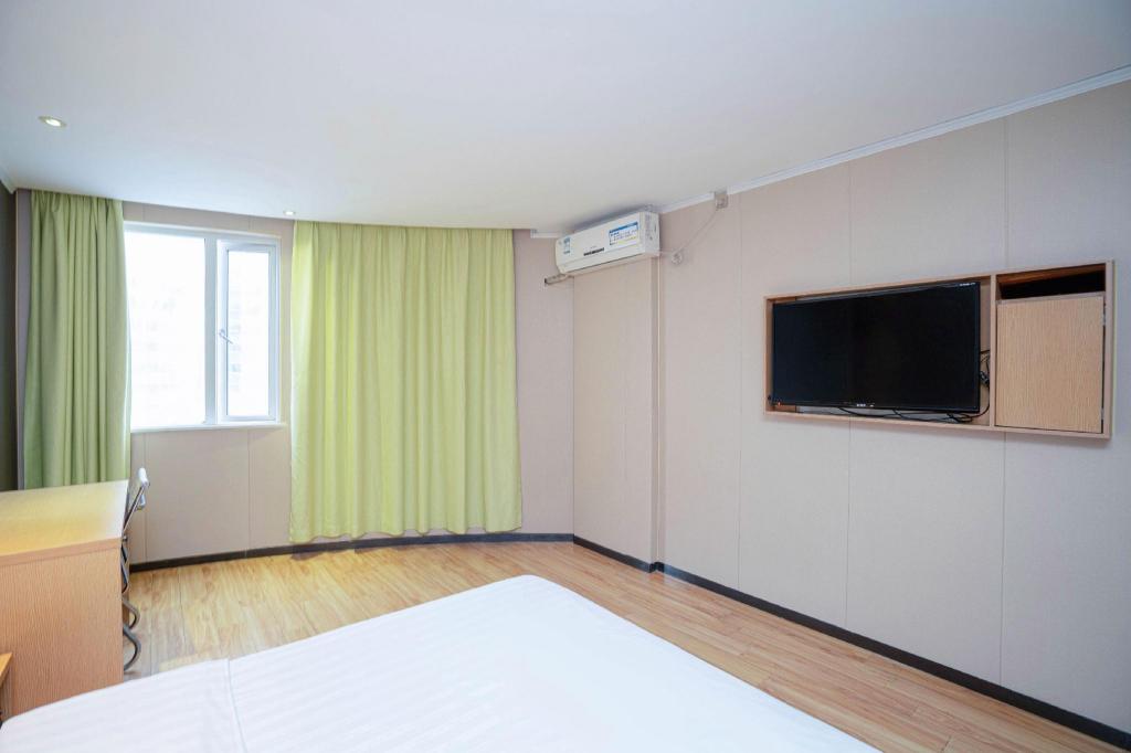 7 Days Inn Yunfu Luoding Central Branch