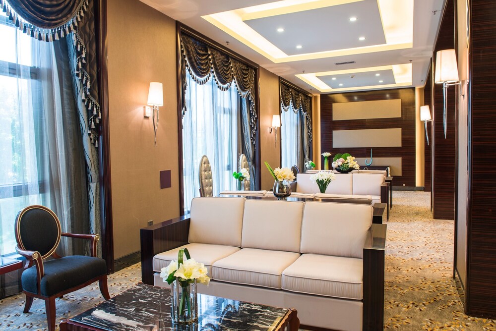 Country Garden Phoenix Hotel YangShan