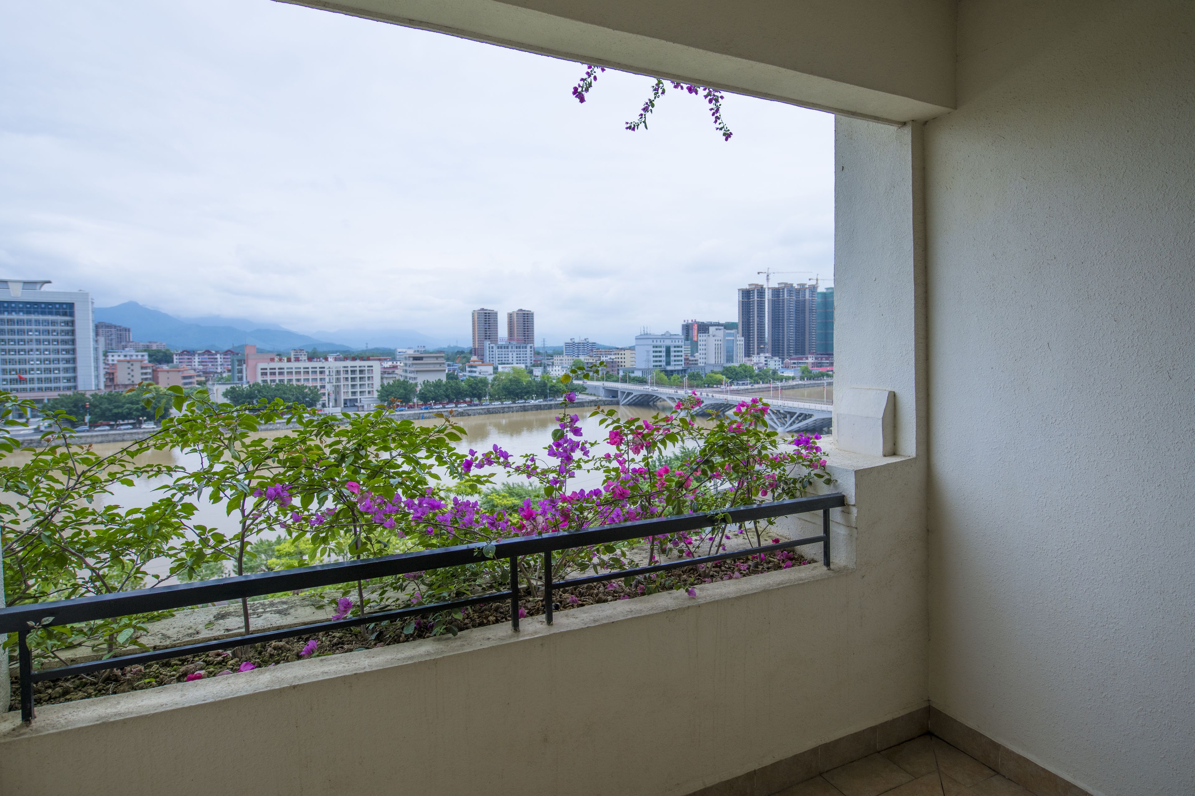 Country Garden Phoenix Hotel Lechang