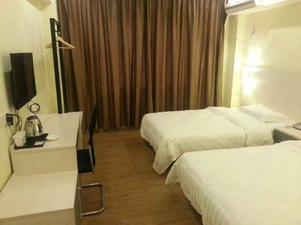 Loft Inn Xihe Passenger Transportation Center