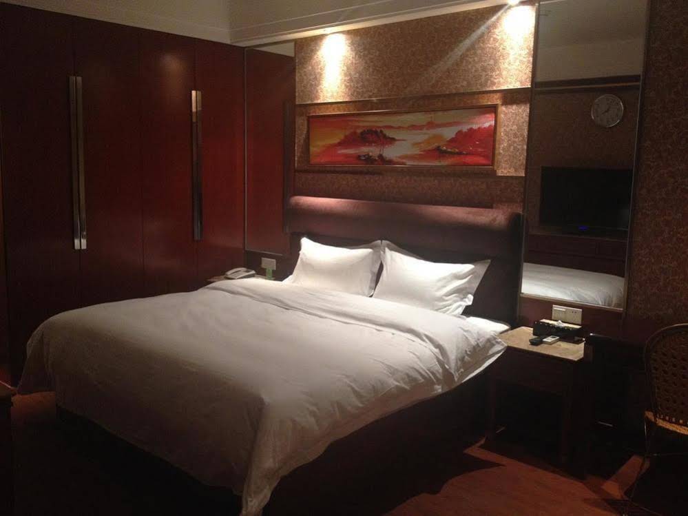 Shaoguan South Spring Hotel