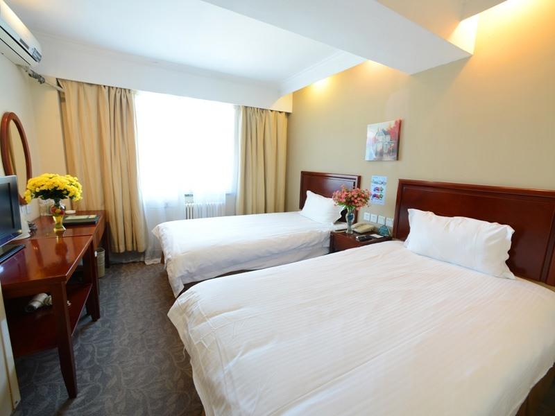 GreenTree Inn ShenZhen BaoAn XiXIang PingZhou Metro Station Business Hotel