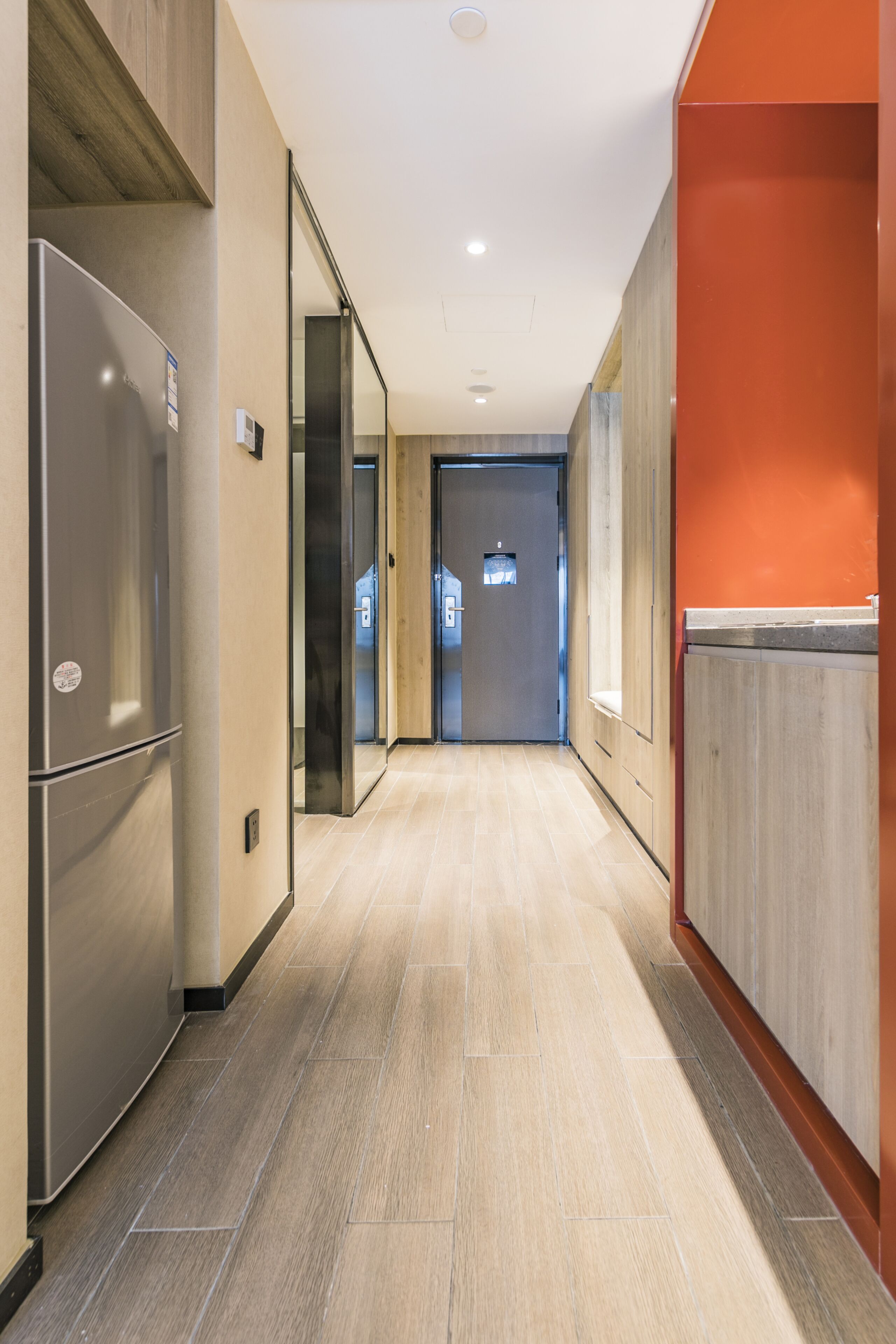 Pesht Premier Hotel