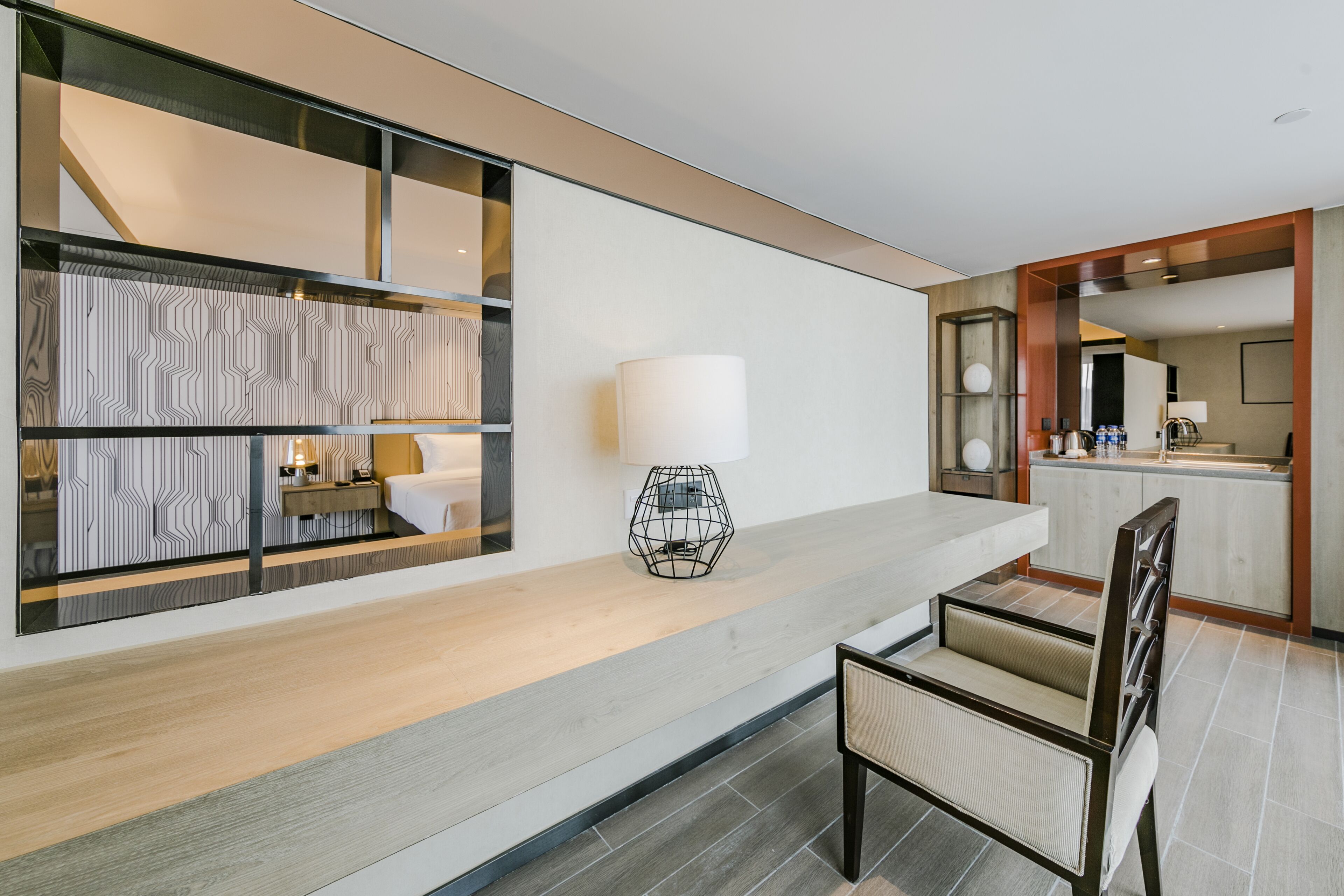 Pesht Premier Hotel
