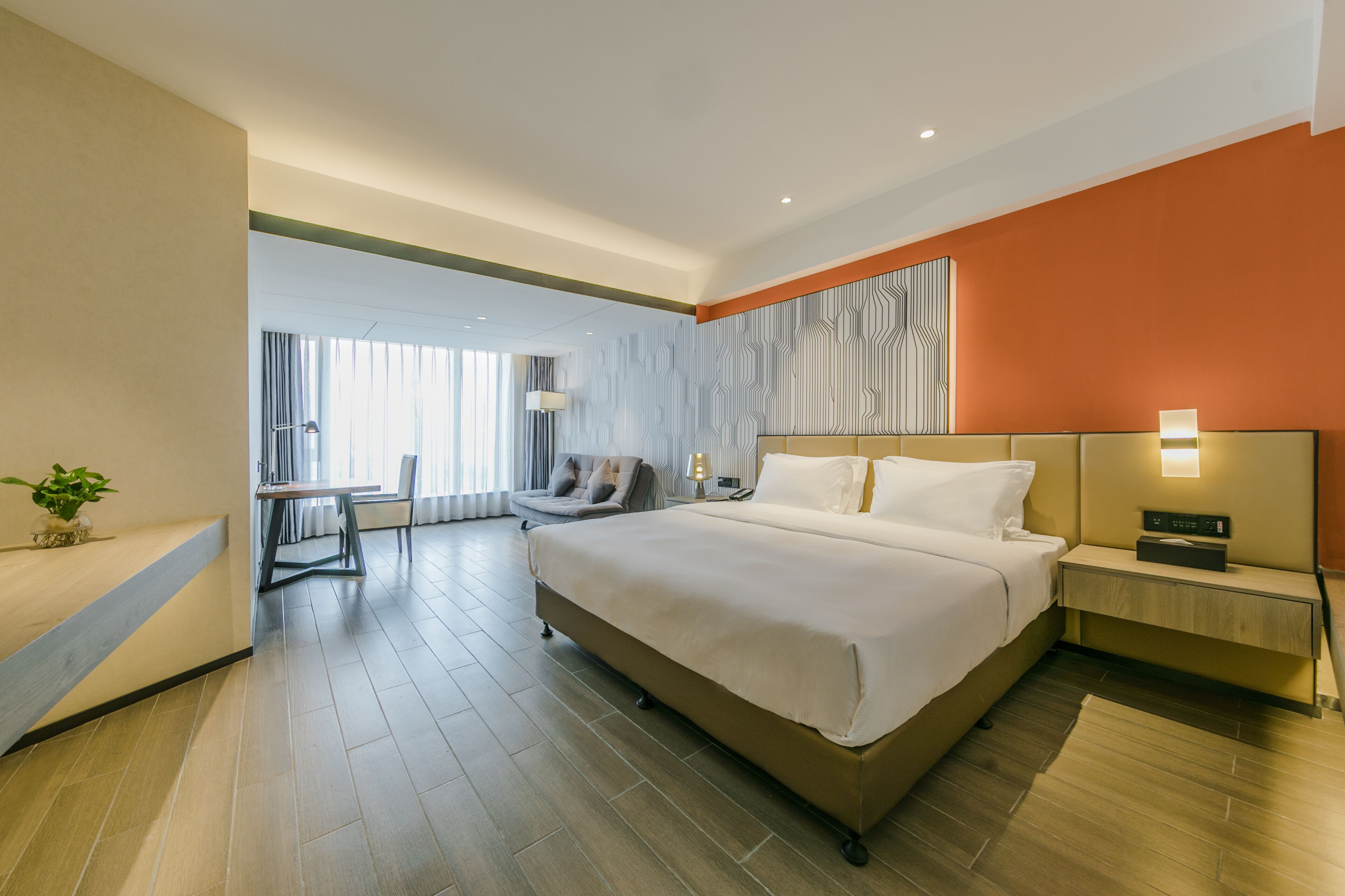 Pesht Premier Hotel