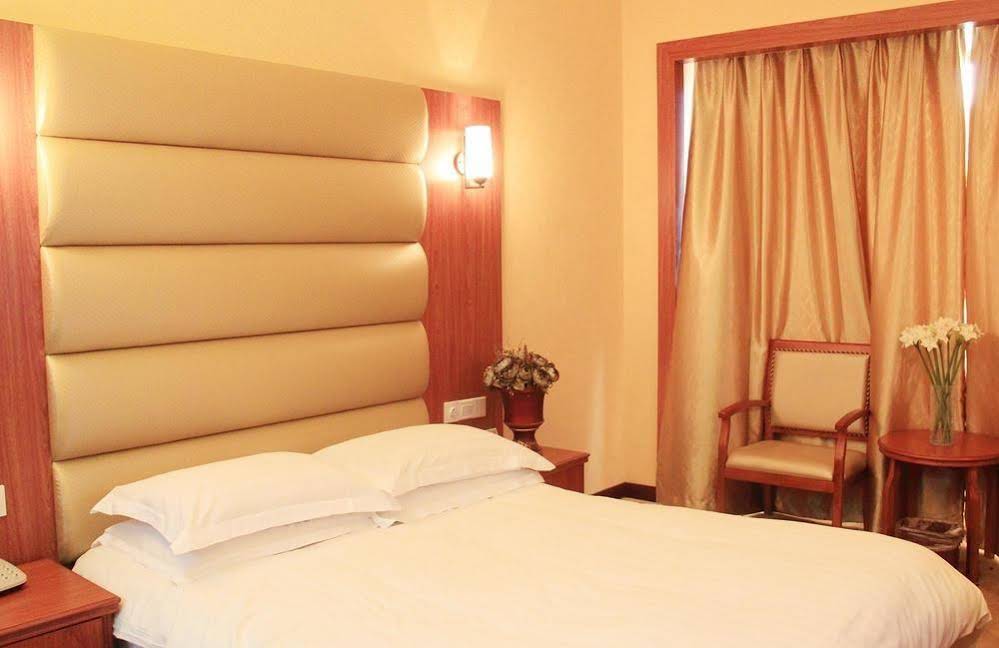 Ji Hotel Fuzhou Wusi Road