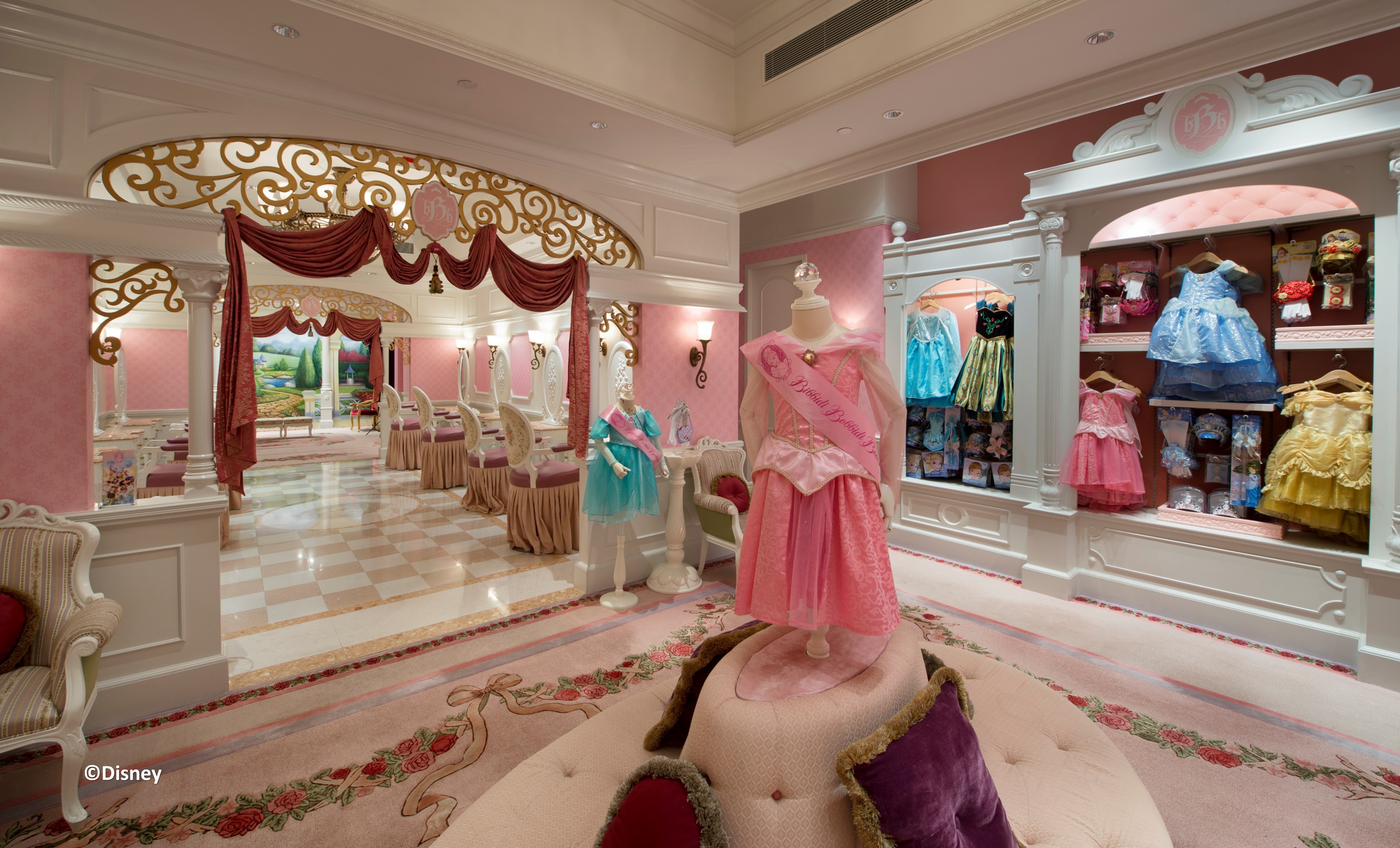 Hong Kong Disneyland Hotel