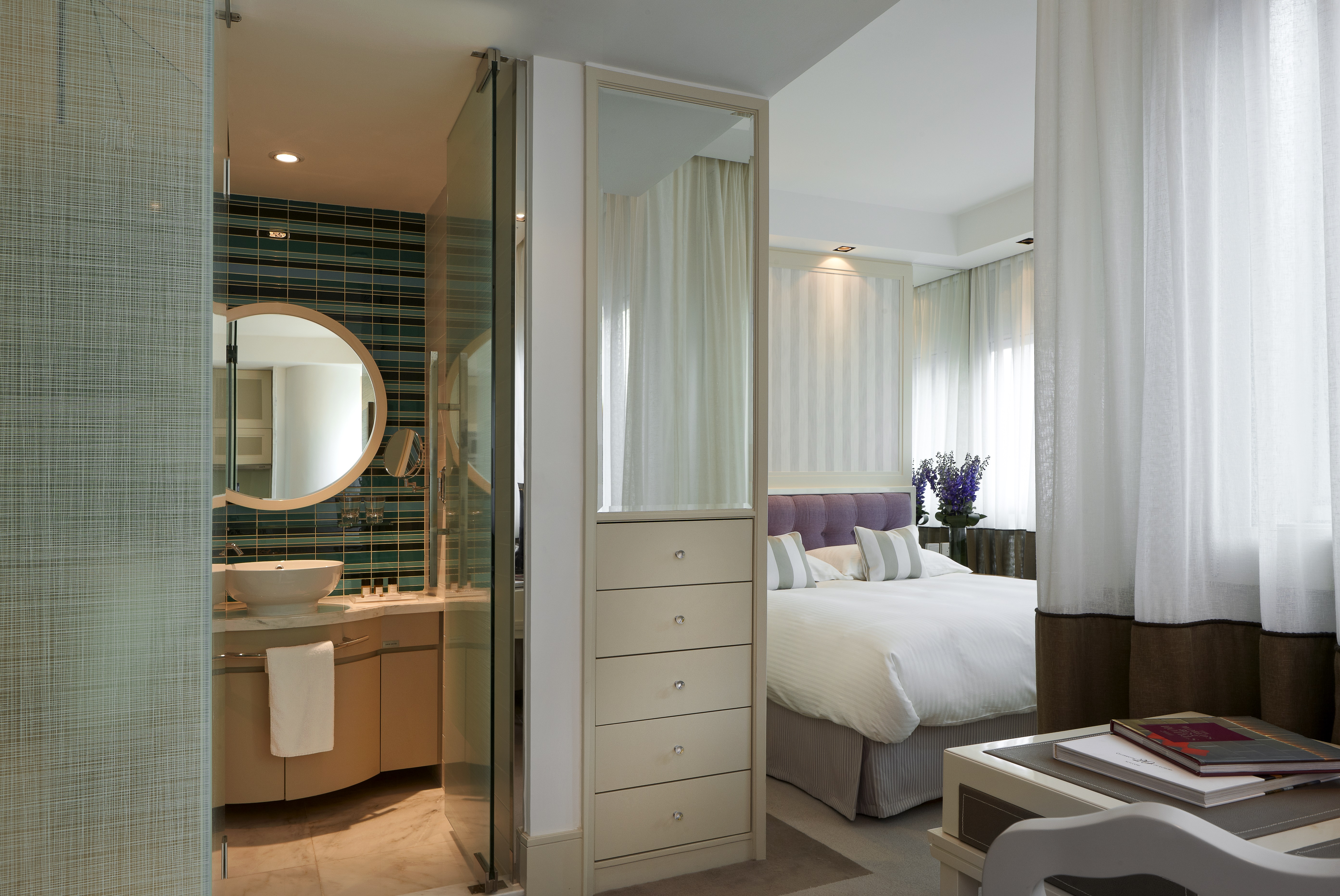 Lanson Place