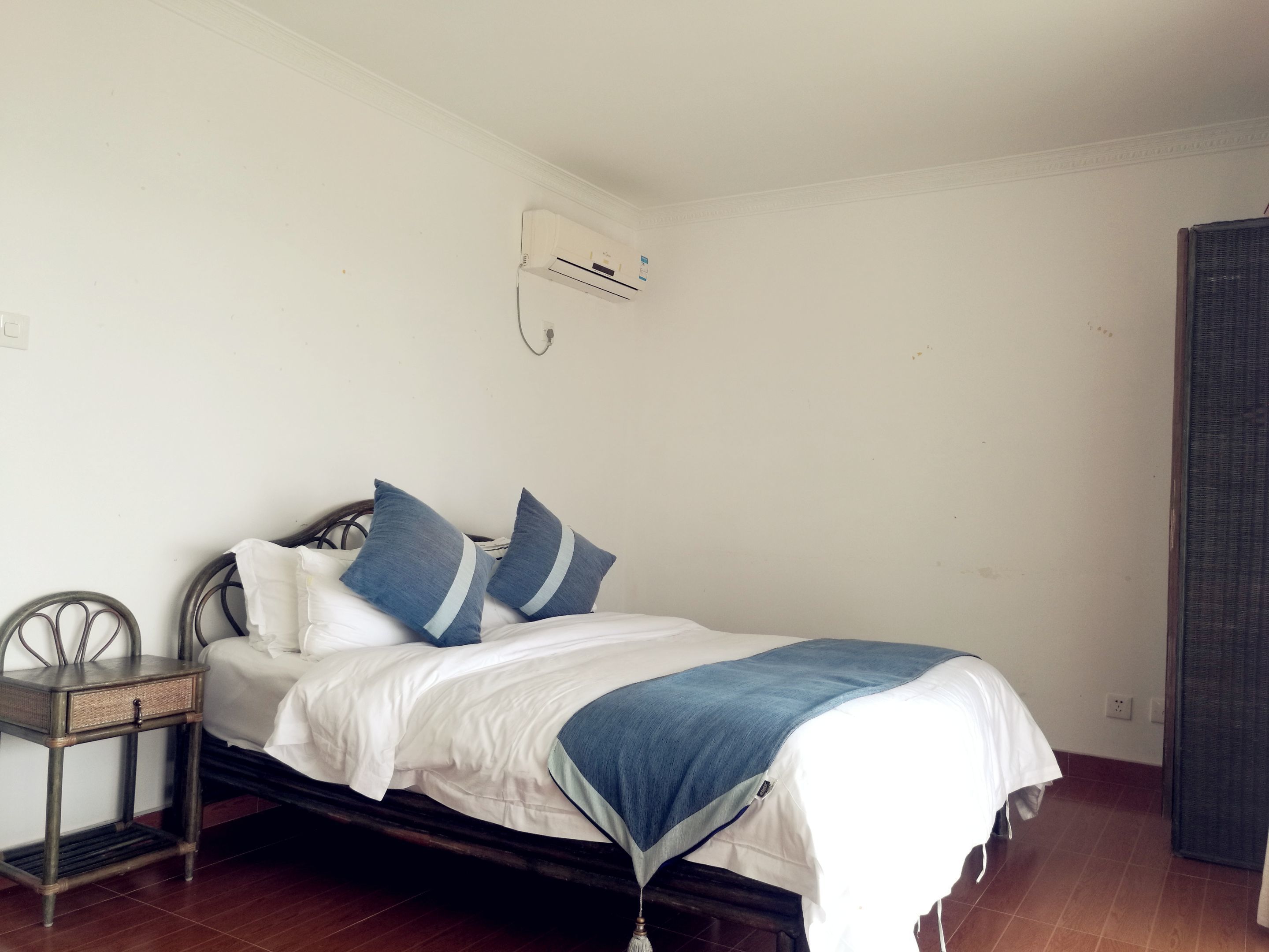 Xun Liao Bay Delta Island Hotel