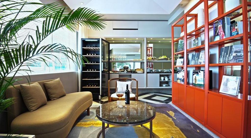 OASIS AVENUE – A GDH HOTEL