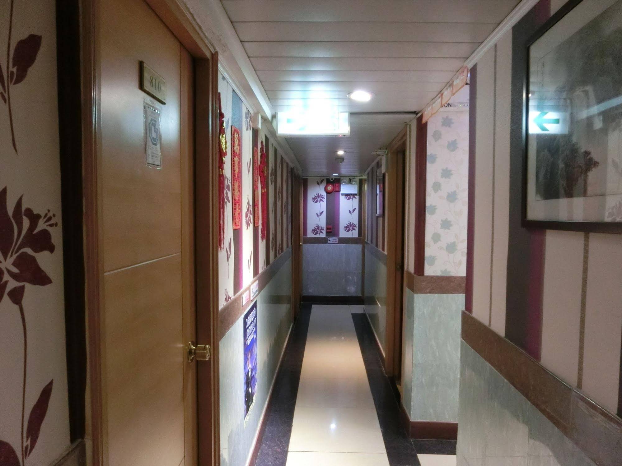 Geo-Home Holiday Hotel