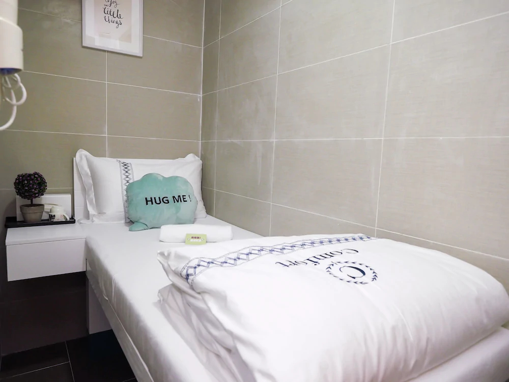 Happy Bee Hostel