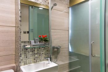 Metroplace Boutique Hotel