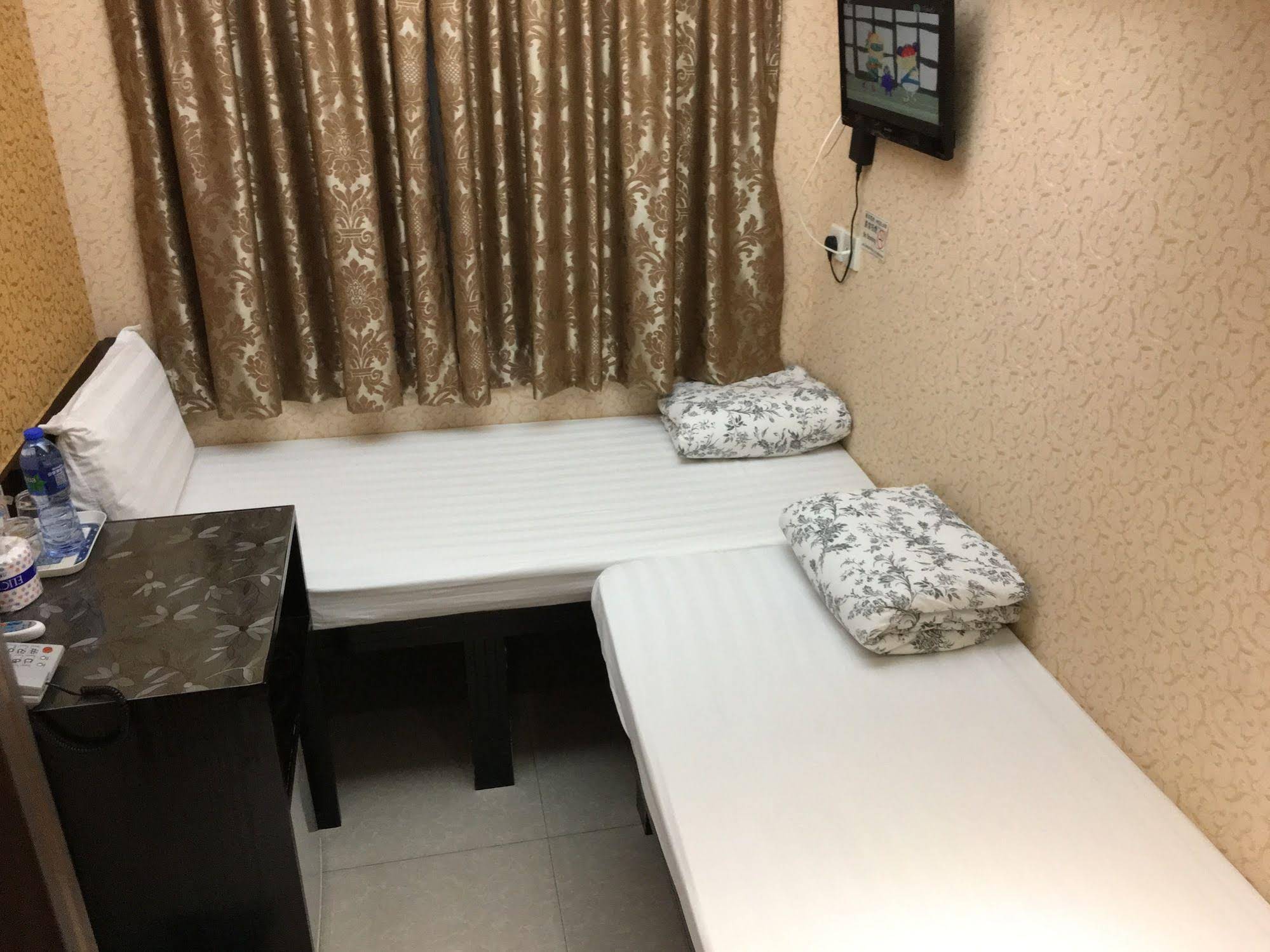 Modern Hotel