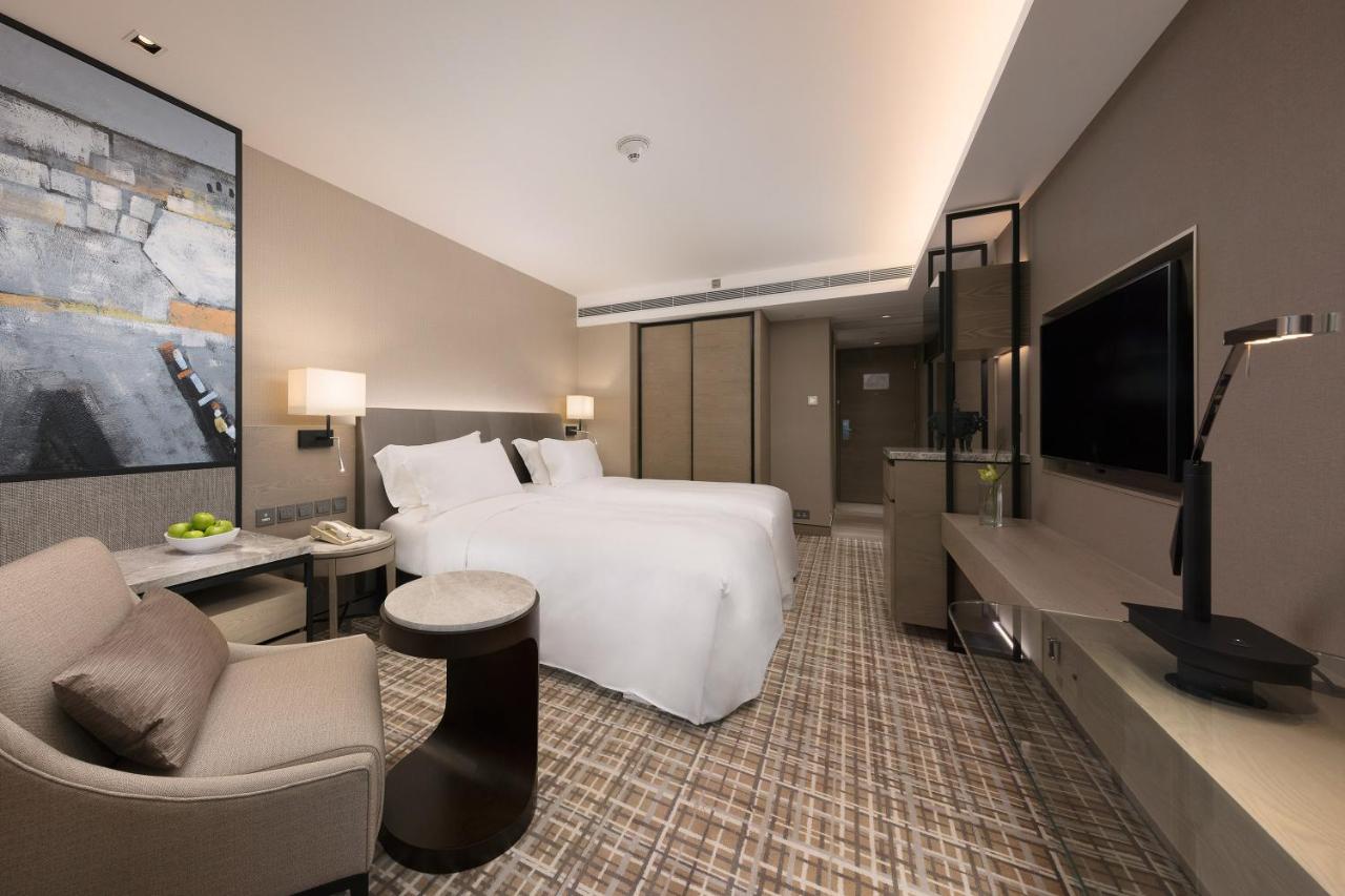New World Millennium Hong Kong Hotel