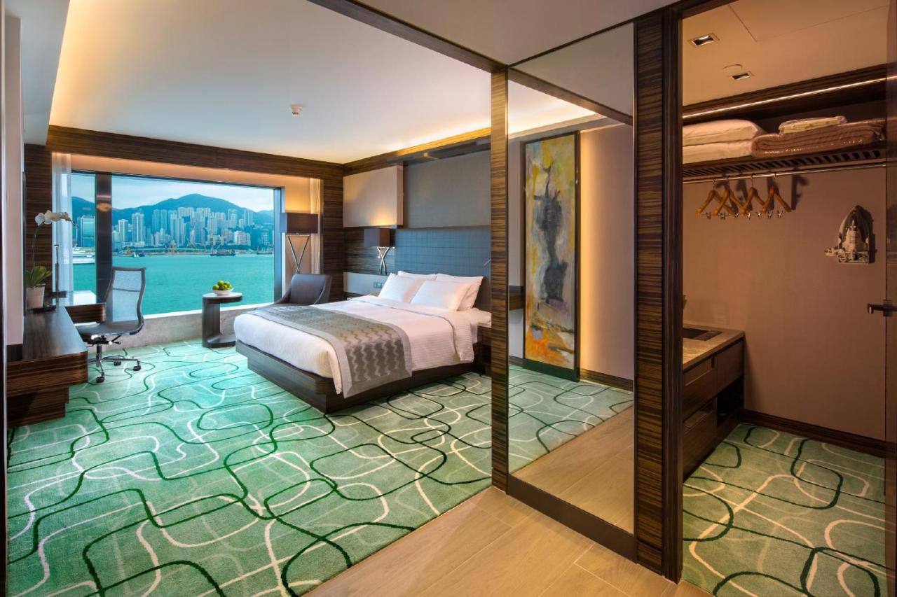 New World Millennium Hong Kong Hotel