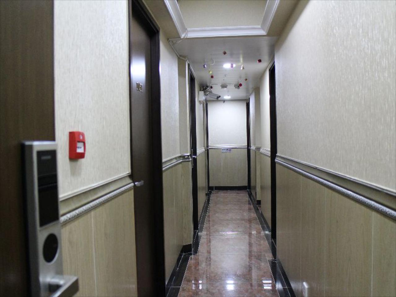 Orchid Inn