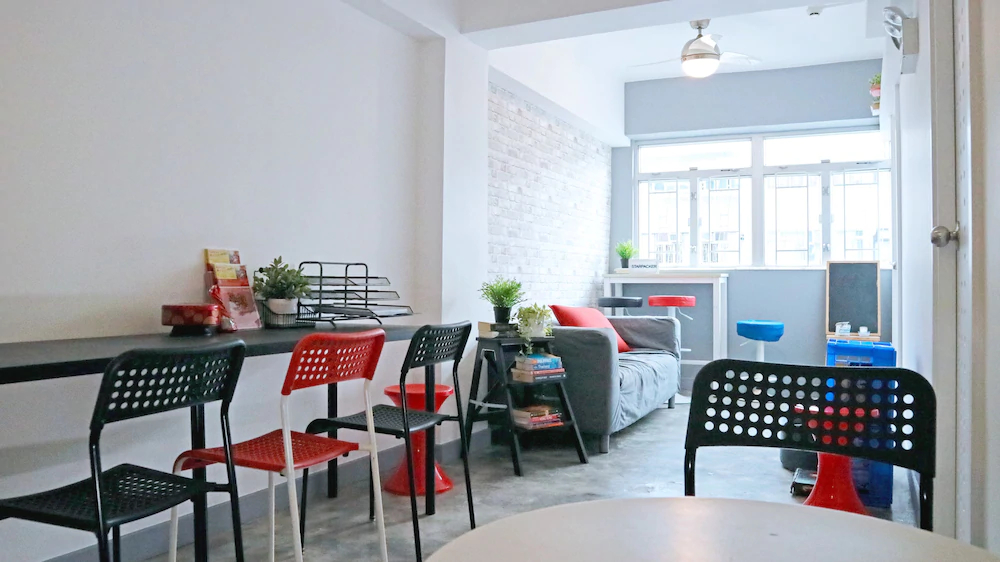 Starpacker Hostel