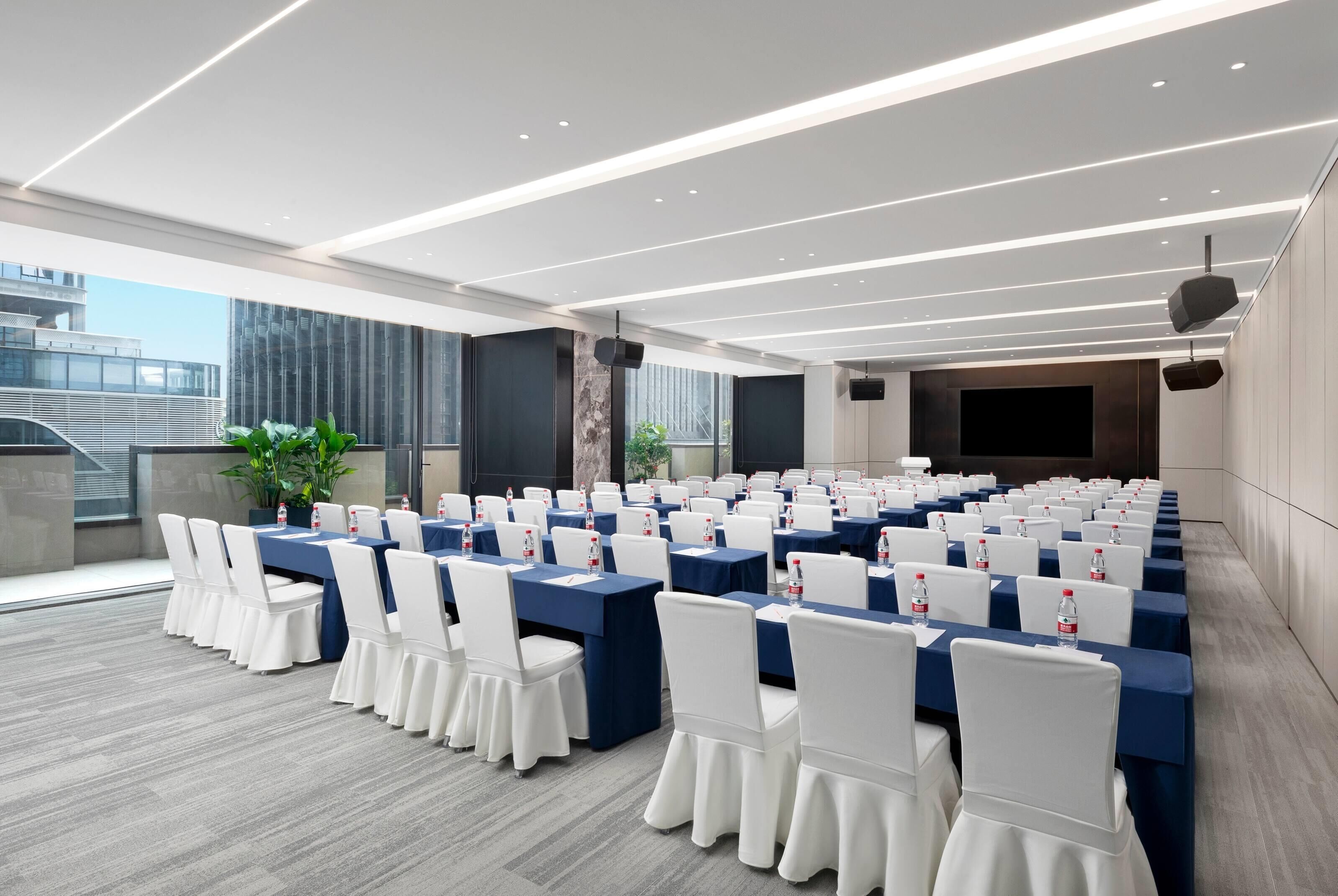 Days Hotel by Wyndham Shantou Zhugang