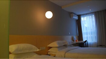 Colour Inn She Kou Branch