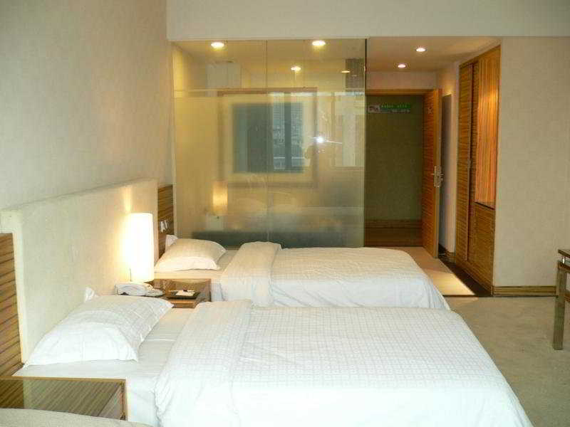 Feng Shun Business Hotel