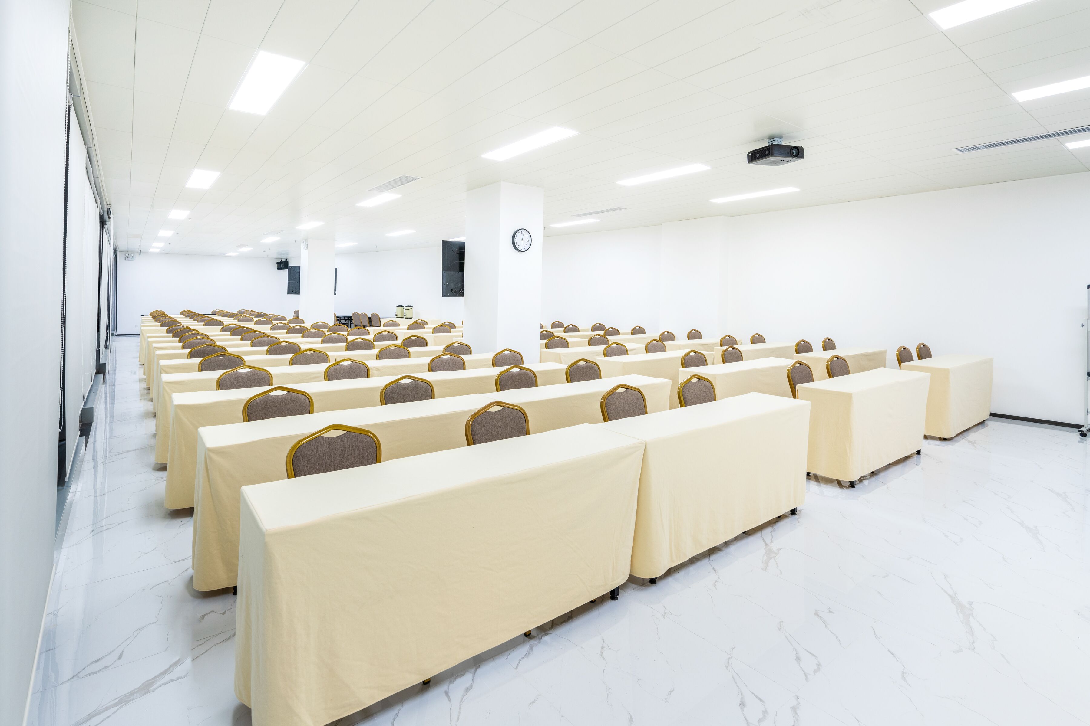 Golden Central Hotel Serviced Residence-