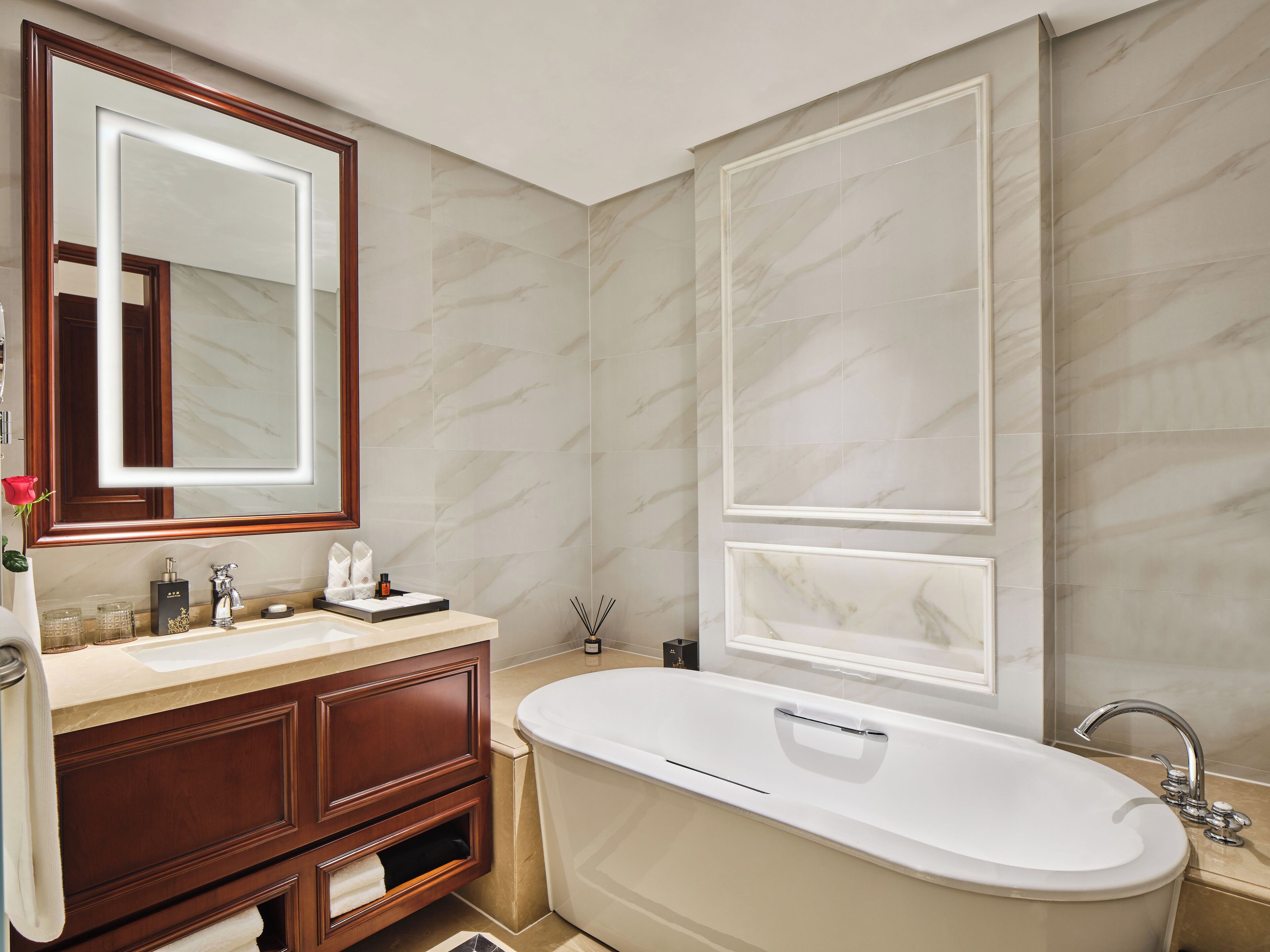 Guangming Cimc Executive Hotel