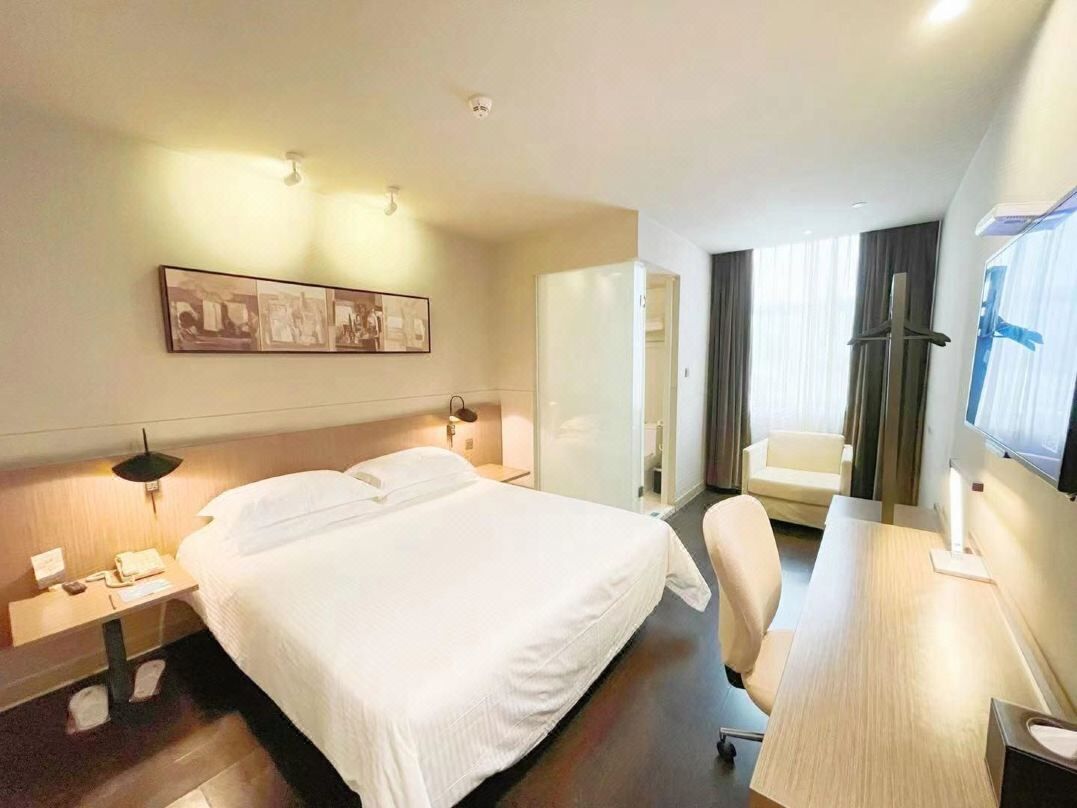 Huanggang Port Jinjiang Star Hotel