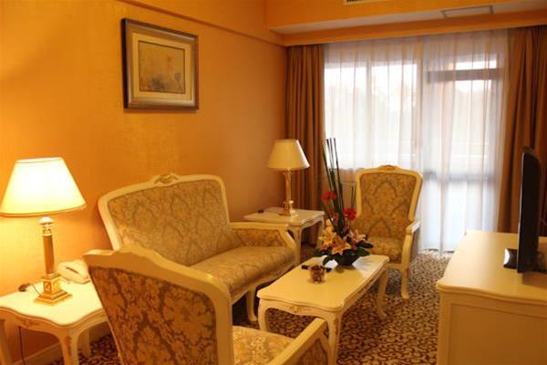 Ming Wah International Convention Centre