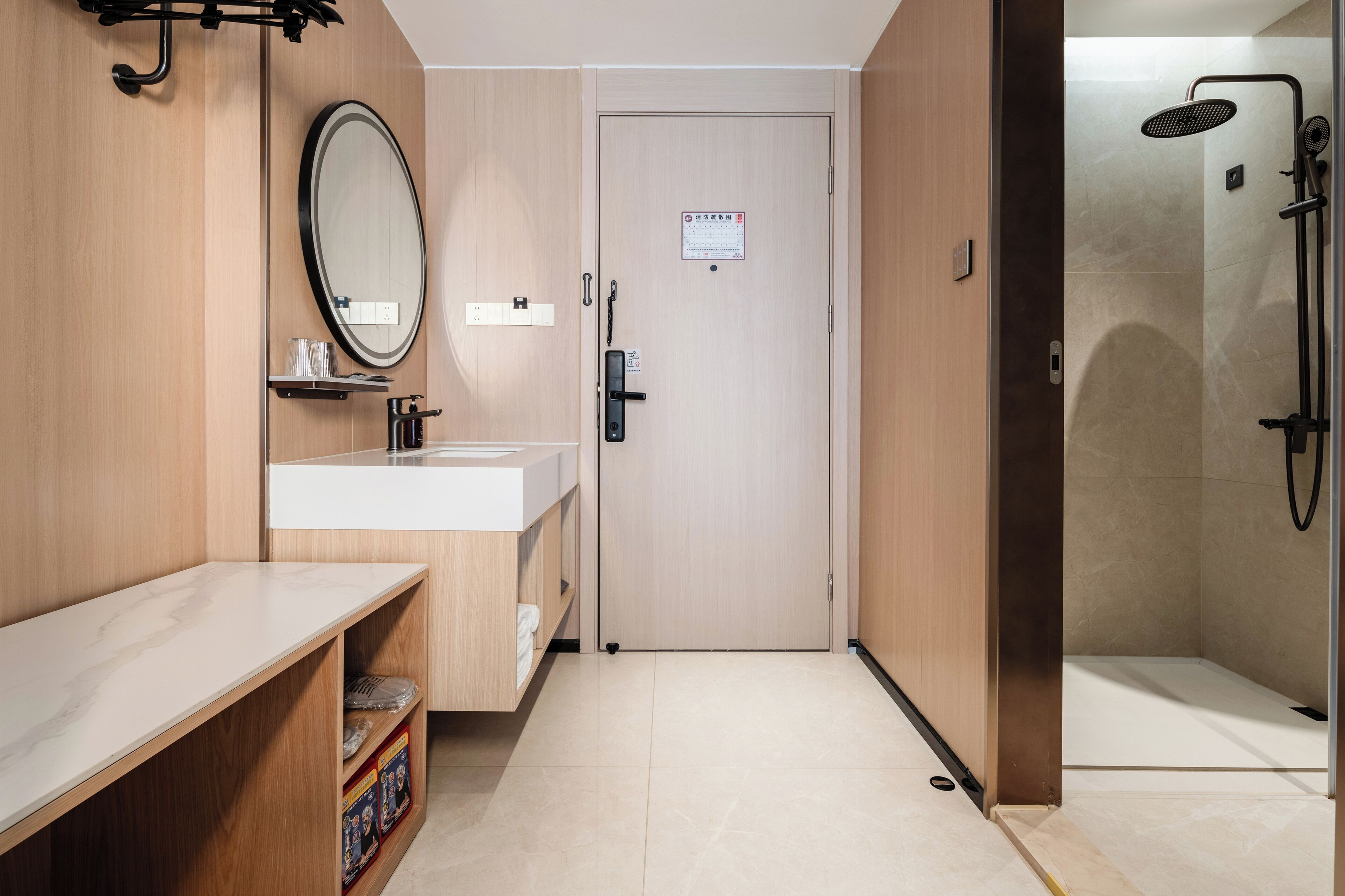 Relax Hotel Shenzhen Bao'an Airport