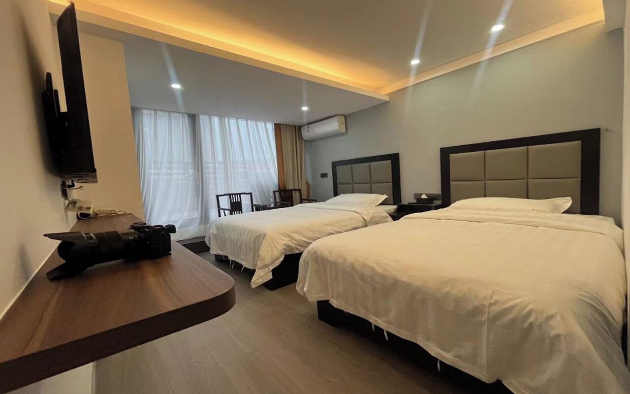 Starchain Zengcuoan Hotel