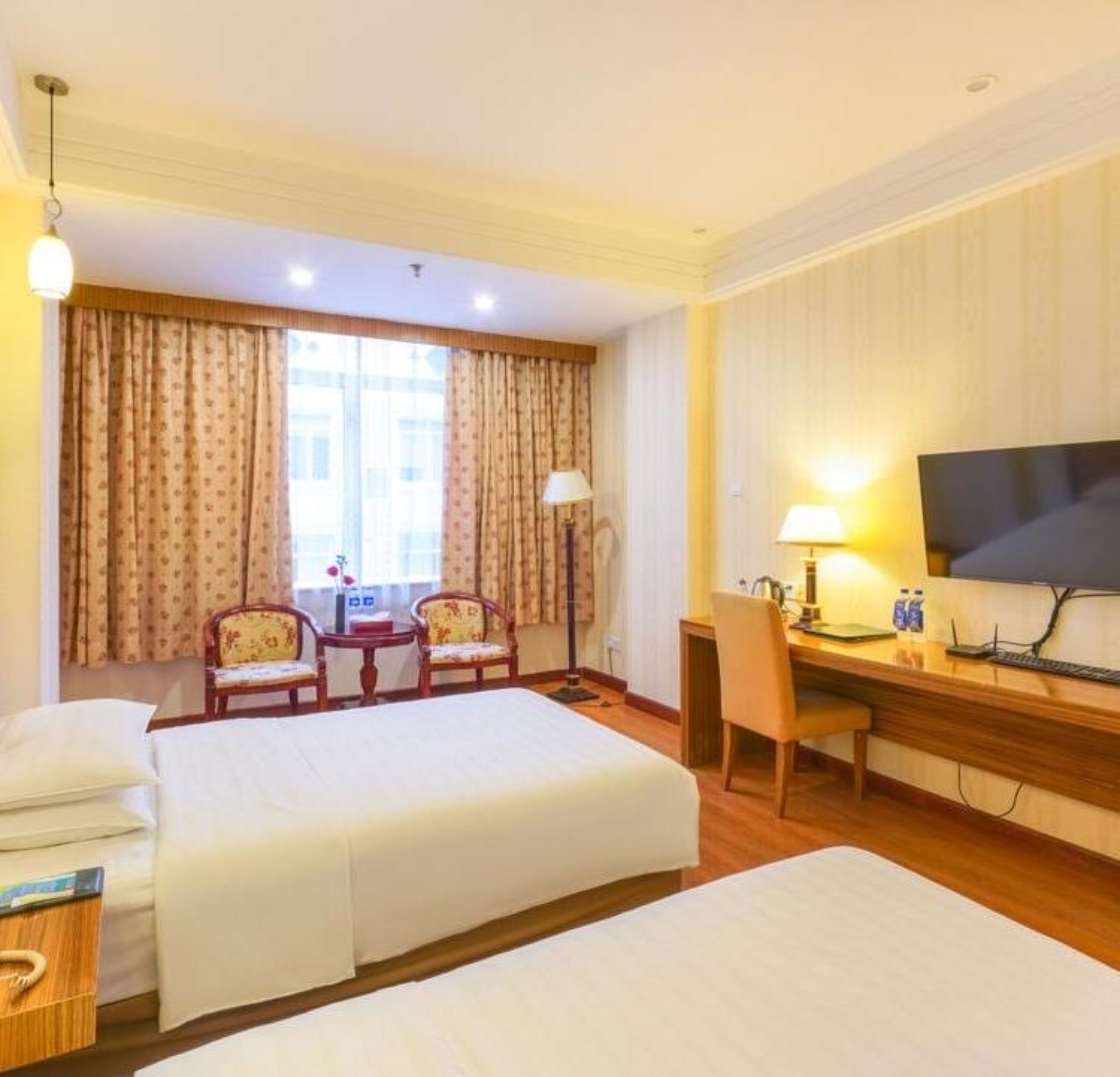 Xiamen Huaqiao Hotel